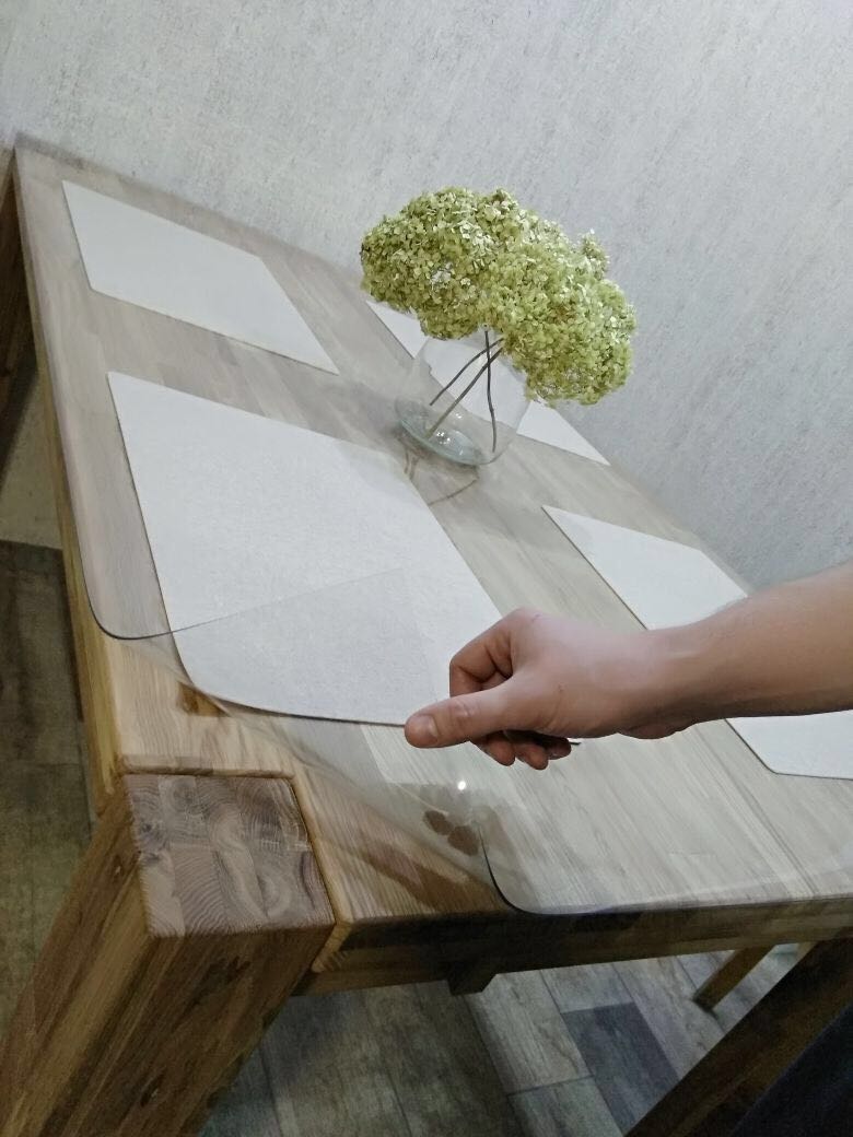 Хотите сохранить идеальный внешний вид стола тумбочки комода
