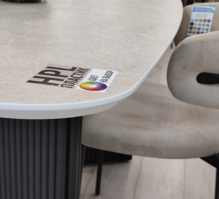 Стол кухонный Майсен 150 пластик Керамика Тессина крем, черный