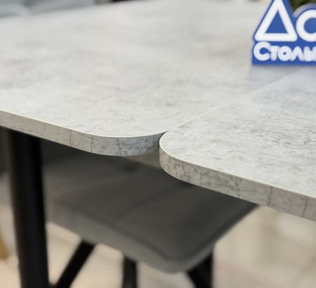 Стол Ломберный ЛДСП Бетон Чикаго светло-серый, черный муар