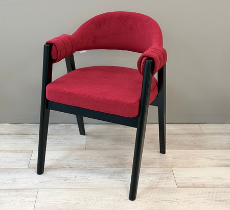 Стул Франко-1 обивка Дрим берри, каркас массив березы черный