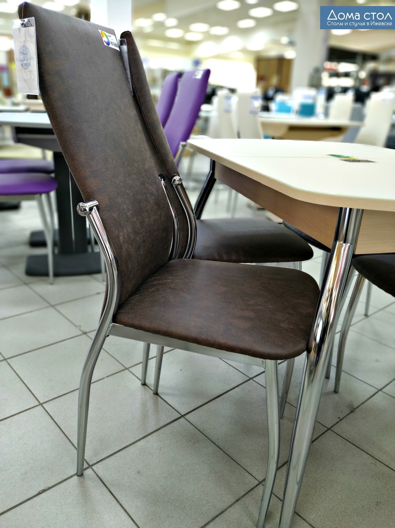 В наличии в нашем магазине можно приобрести стулья в обивке из искусственной замши
